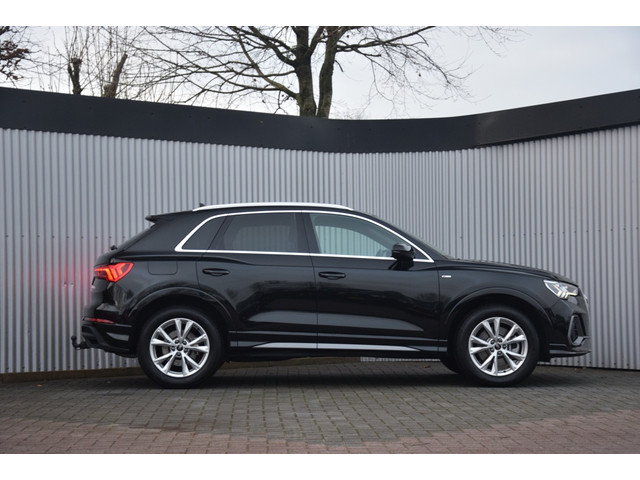 Audi Q3 45TFSI-e S-Line Trekhaak/Matrix/AdaptiveCruise/Stoelverwarming