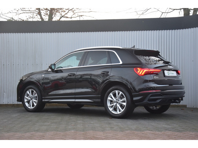 Audi Q3 45TFSI-e S-Line Trekhaak/Matrix/AdaptiveCruise/Stoelverwarming