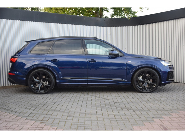 Audi Q7 55TFSI-e quattro S-Line Pano/Luchtvering/B&O/22 Inch