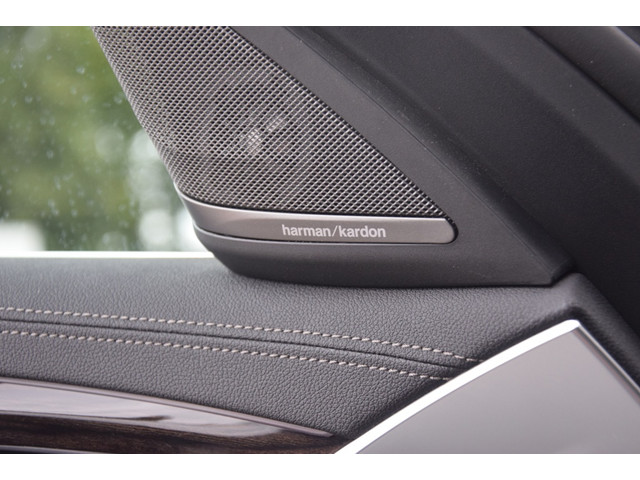 BMW 5 Serie 545e xDrive LaserLED/4Wielsturing/HarmanKardon/Comfortstoelen