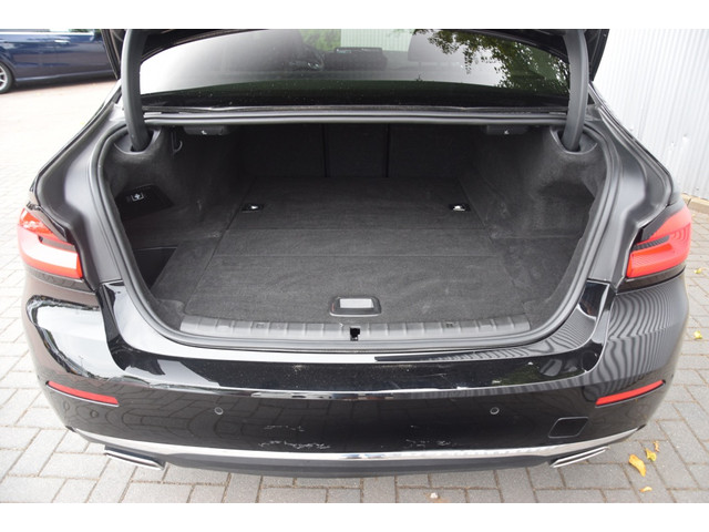 BMW 5 Serie 545e xDrive LaserLED/4Wielsturing/HarmanKardon/Comfortstoelen