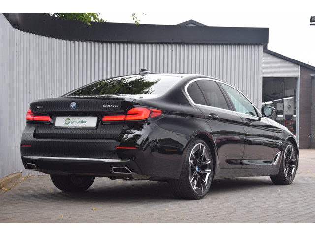 BMW 5 Serie 545e xDrive LaserLED/4Wielsturing/HarmanKardon/Comfortstoelen