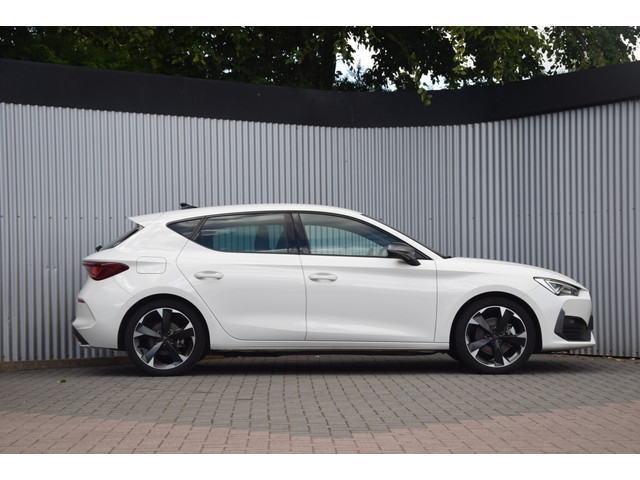 CUPRA Leon 1.4 e-Hybrid Essential Limited Navi/LED/Keyless/AdaptiveCruise