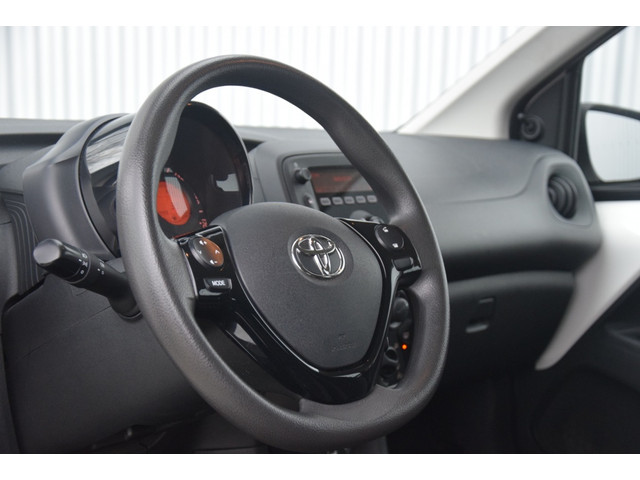 Toyota Aygo 1.0 VVT-i x-fun Airco/Bluetooth/El. ramen