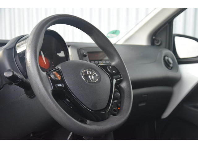 Toyota Aygo 1.0 VVT-i x-fun Airco/Bluetooth/El. ramen