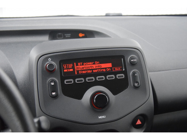 Toyota Aygo 1.0 VVT-i x-fun Airco/Bluetooth/El. ramen