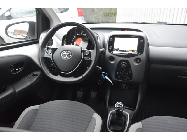 Toyota Aygo 1.0VVT-i x-play Limited Navi/Camera/Airco/Carplay