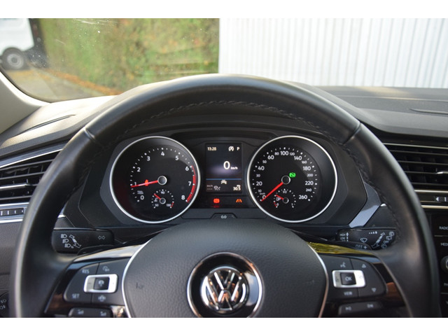 Volkswagen Tiguan 1.5TSI ACT Comfortline Trekhaak/ParkAssist/Camera/LED/Keyless