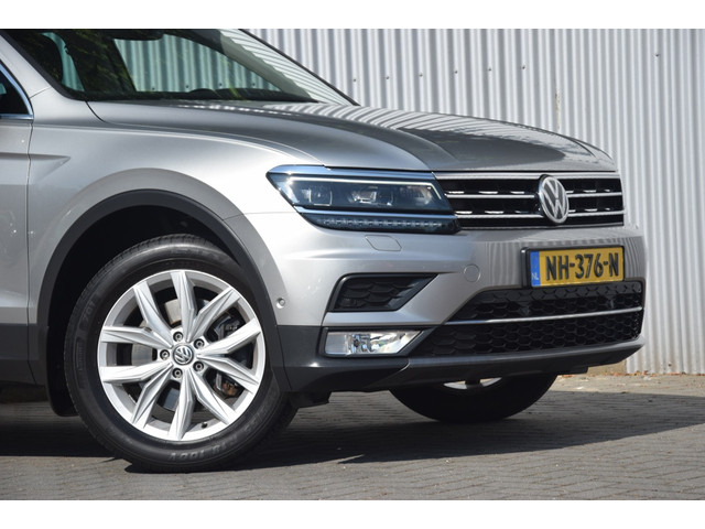 Volkswagen Tiguan 2.0TSI DSG 4M. Highline/LED/Active Info/Navi/Trekhaak