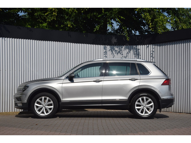 Volkswagen Tiguan 2.0TSI DSG 4M. Highline/LED/Active Info/Navi/Trekhaak